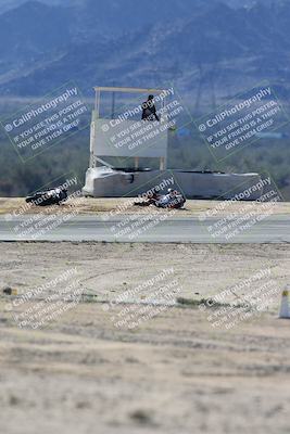 media/Nov-16-2025-Race Pace (Sun) [[8c5fa54630]]/Verified Riders/2-Turn 7 (945am)/